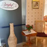 Burghof Apartmenthaus *
