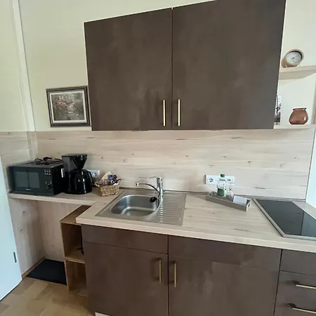 Burghof Apartmenthaus *