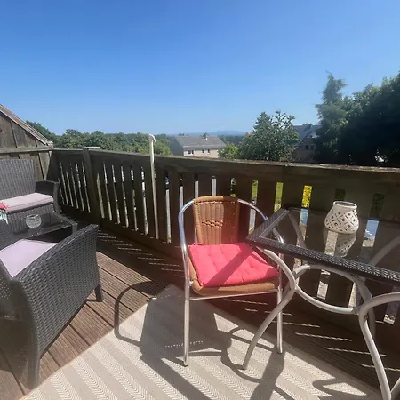 Burghof Apartmenthaus *