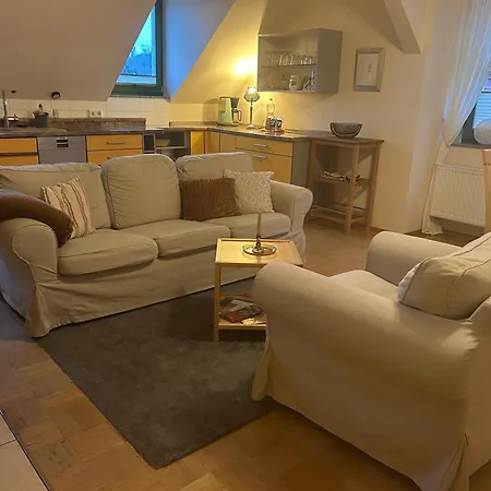 Burghof Apartmenthaus * 괴를리츠