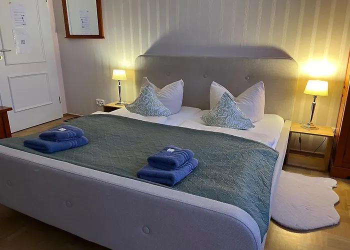 아파트 Burghof Apartmenthaus 괴를리츠