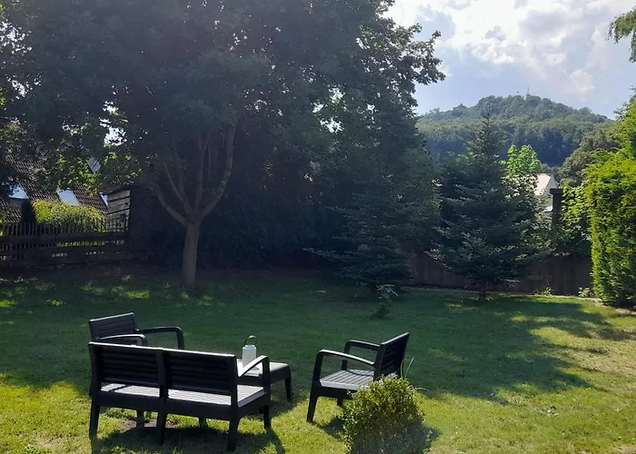 Burghof Apartmenthaus * 괴를리츠