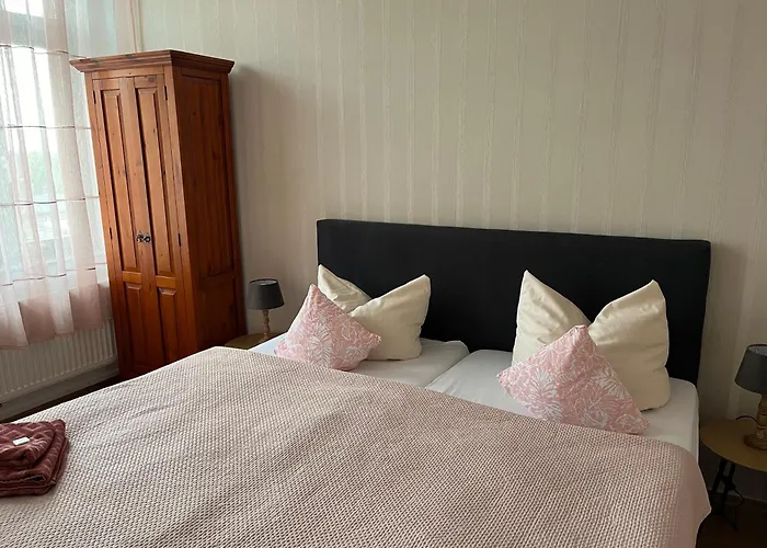 아파트 Burghof Apartmenthaus 괴를리츠