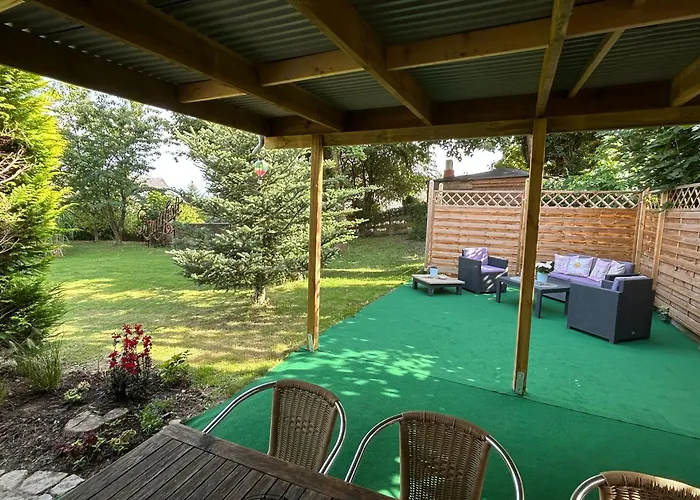 Burghof Apartmenthaus *