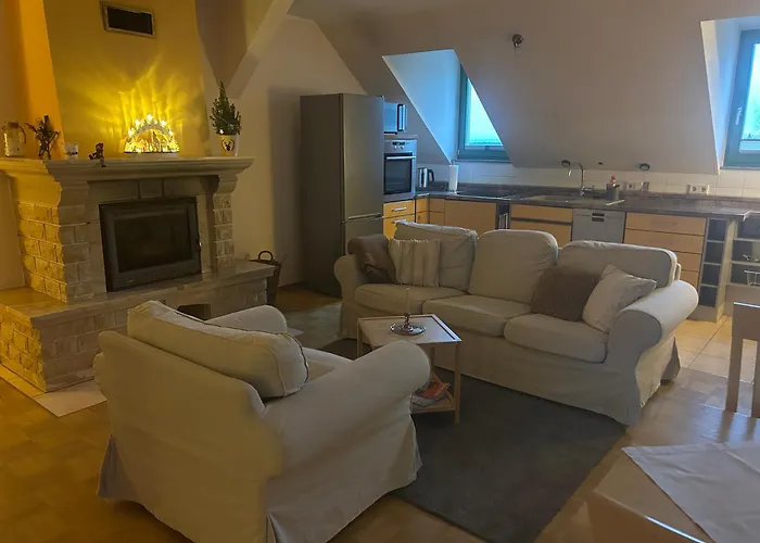 Burghof Apartmenthaus 괴를리츠